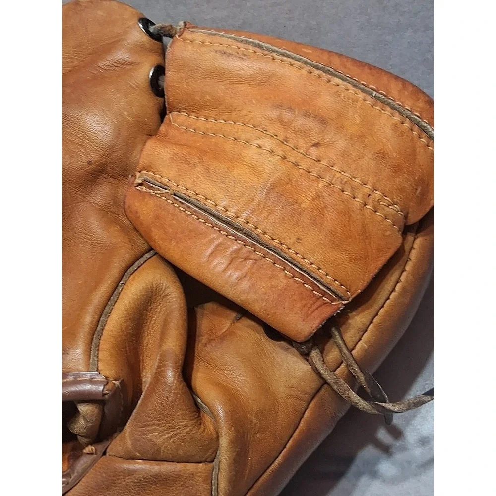 Phil Rizzuto Signature 4230 Vintage 3 Finger  Baseball Glove  - Pro Maker